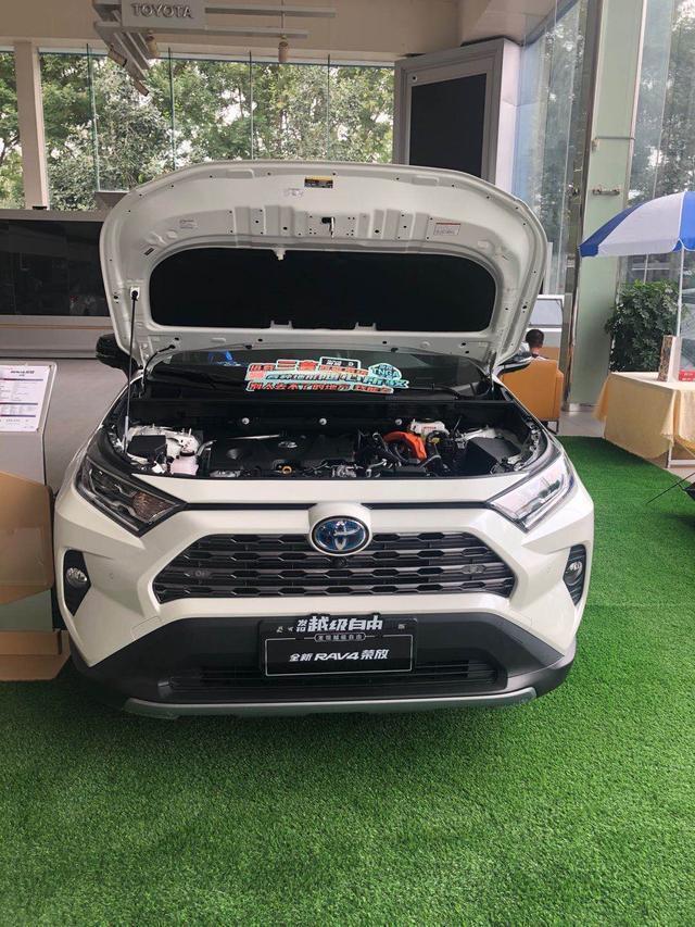 值得买的凑型SUV-2020款RAV4荣放两驱风尚-真实价格辅助提车案例