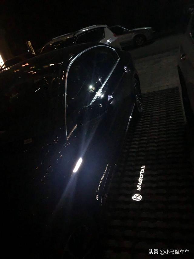 入手大众迈腾330豪华版，新款科技感爆棚，这提车价不算太贵吧