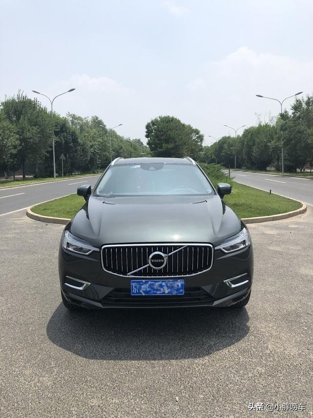 27岁小伙喜提沃尔沃XC60，小众车性价比很不错，这个价格挺合适吧