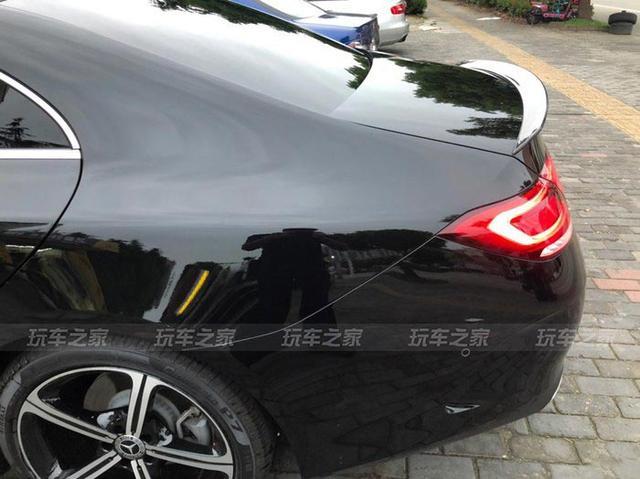 全新奔驰CLS350提车改装作业