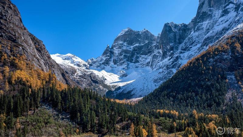 《迈腾在路上》四姑娘山，一道靓丽的风景线。