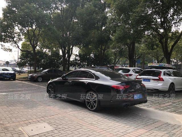 全新奔驰CLS350提车改装作业