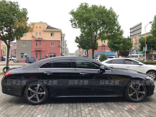 全新奔驰CLS350提车改装作业