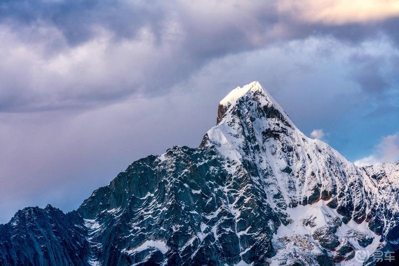 《迈腾在路上》四姑娘山，一道靓丽的风景线。