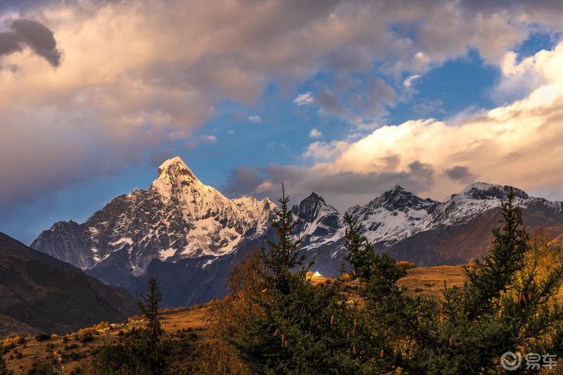 《迈腾在路上》四姑娘山，一道靓丽的风景线。