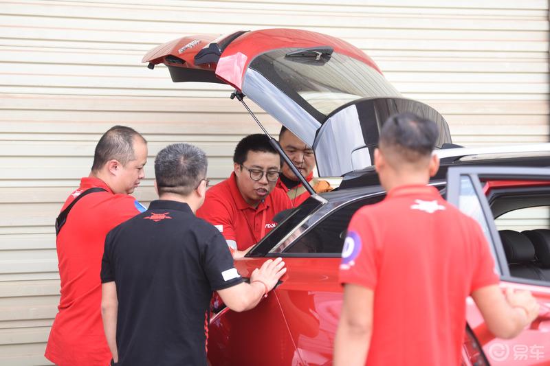 解锁赛车梦，东风风神赛车学院猎弯体验营活动记录