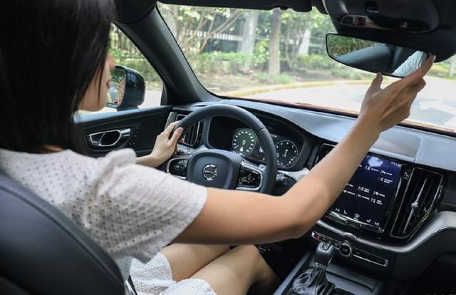 深思熟虑给媳妇买了辆“坦克车”——沃尔沃XC60，就图它够安全