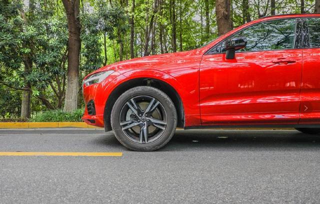 深思熟虑给媳妇买了辆“坦克车”——沃尔沃XC60，就图它够安全