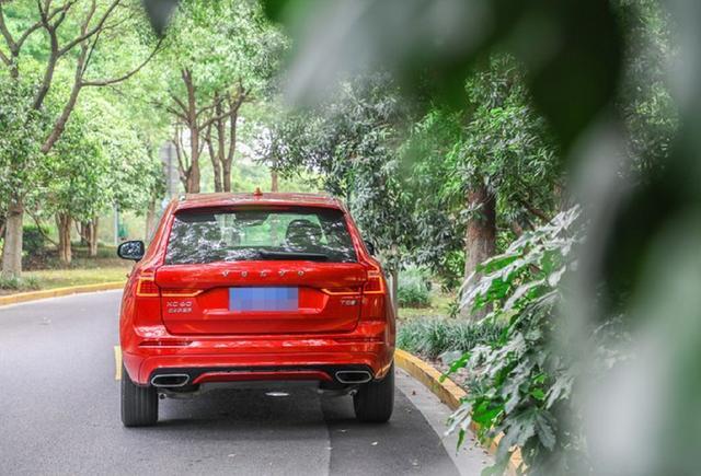 深思熟虑给媳妇买了辆“坦克车”——沃尔沃XC60，就图它够安全