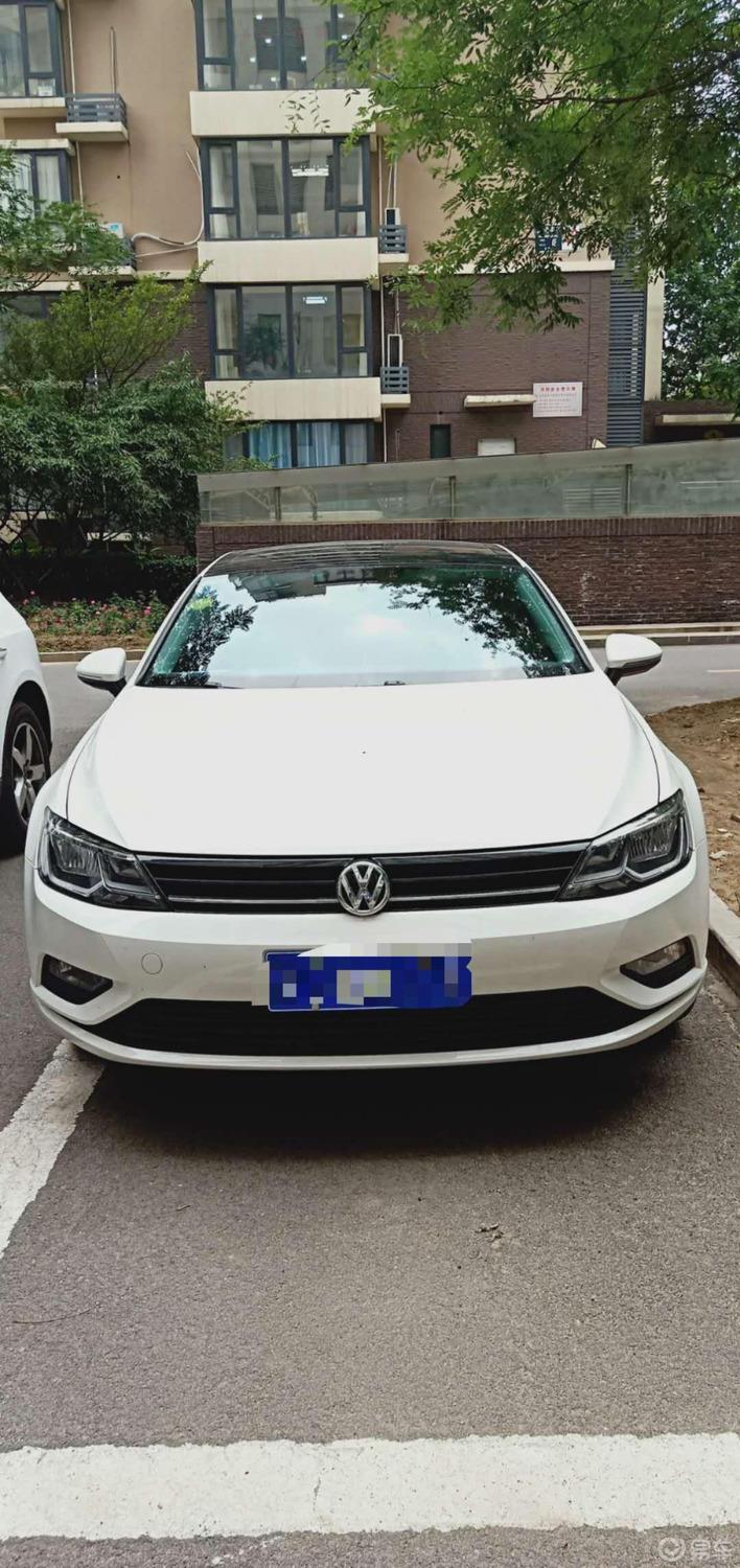 停在门口的凌渡很想去放放风