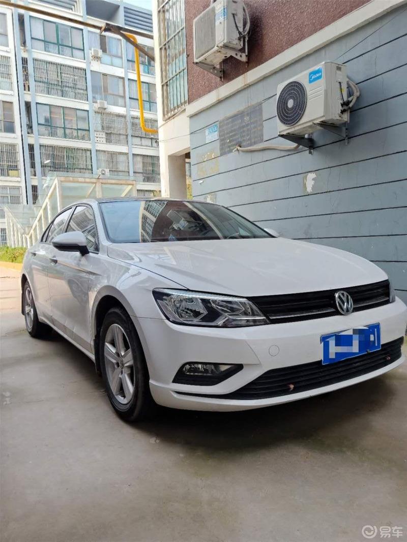 停在门口的凌渡很想去放放风