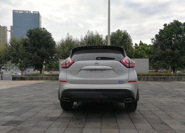 27万的日产楼兰真的贵吗？用车6个月后，车主说了真实感受