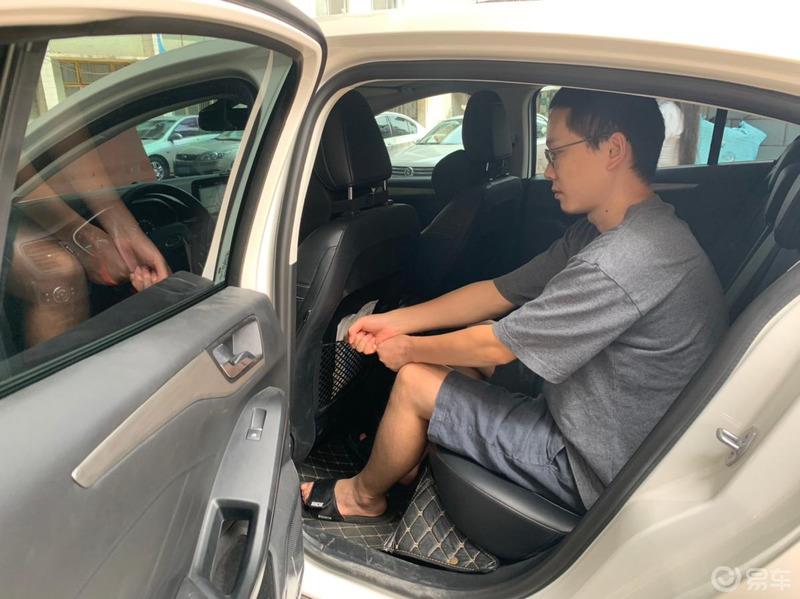 迟到的【提车作业】 19款福克斯180锋潮白两厢
