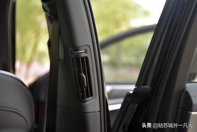 提车作业 A8L光环下的新奥迪A6L
