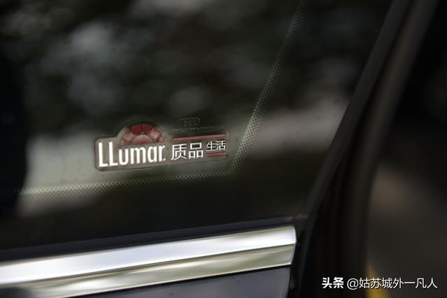 提车作业 A8L光环下的新奥迪A6L