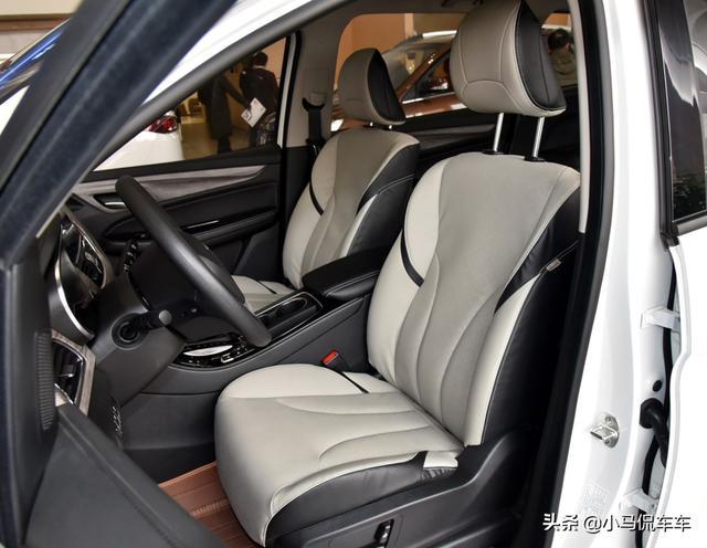 高性价比的MPV，车长近4米8可载7人，配1.5T与8速CVT，7万多开走