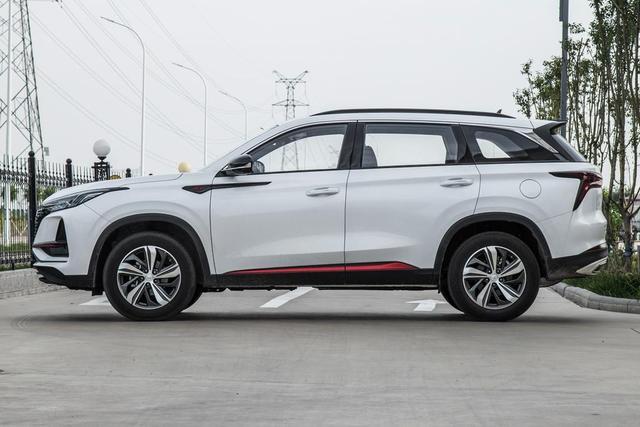 喜提长安CS75Plus1.5T尊贵型，大家看看这价格贵吗？