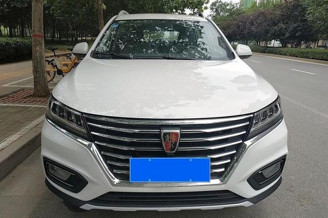 裸车11万提走荣威RX5 空间家里人都喜欢 百公里油耗才8个