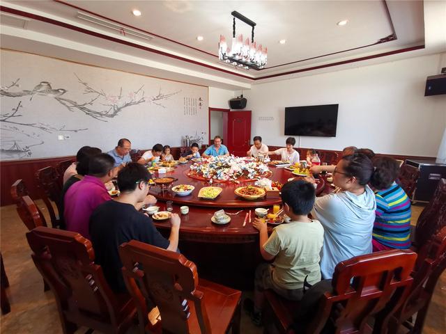 诗画唐龙-佳绝迪人；诗画汉龙-亚迪天下-友人自驾