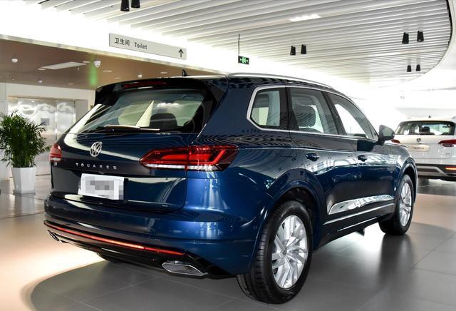 最便宜大众途锐提车，落地55万，空间不输陆巡，内饰大屏真霸气