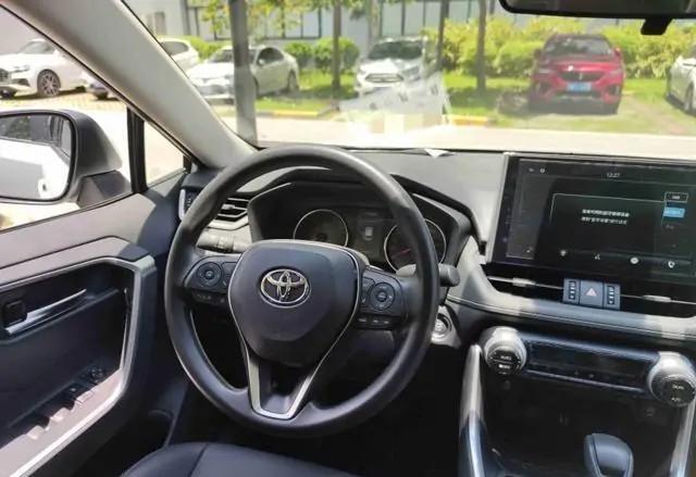 22万提丰田SUV，朋友开了六千公里后有话要说，感触颇深