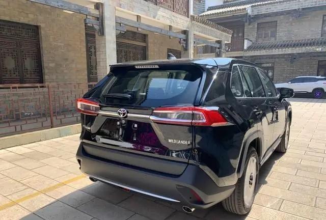 22万提丰田SUV，朋友开了六千公里后有话要说，感触颇深