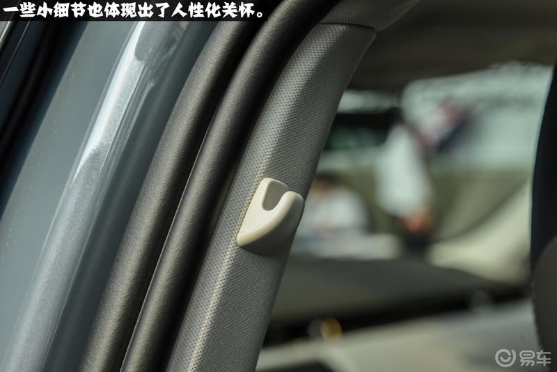 【云端曼步】怦然心动路虎揽胜极光到店实拍