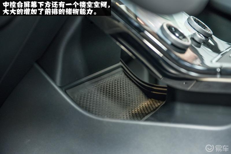 【云端曼步】怦然心动路虎揽胜极光到店实拍