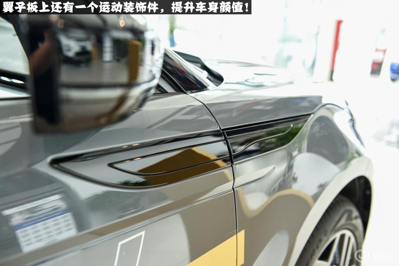 【云端曼步】怦然心动路虎揽胜极光到店实拍