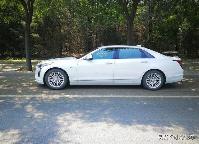 同事买了A6L，我却坚决入手了凯迪拉克CT6，车主：真的值
