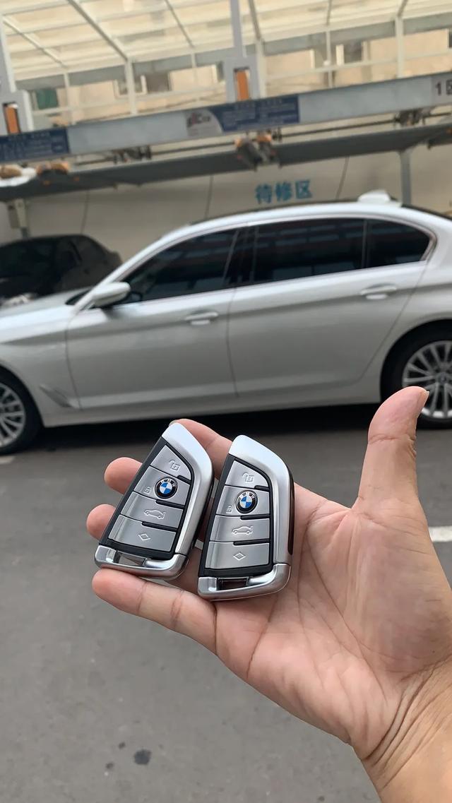 提前实现一年目标，喜提宝马！