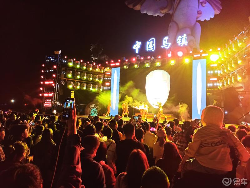 来玩吧契丹发源地 中国马镇 七彩森林外加大草原