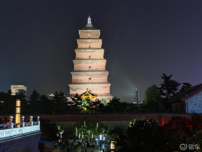 【奔跑吧，陕西】【青青河边草】18.与美食恋雪一起夜游网红打卡地大唐不夜城步行街