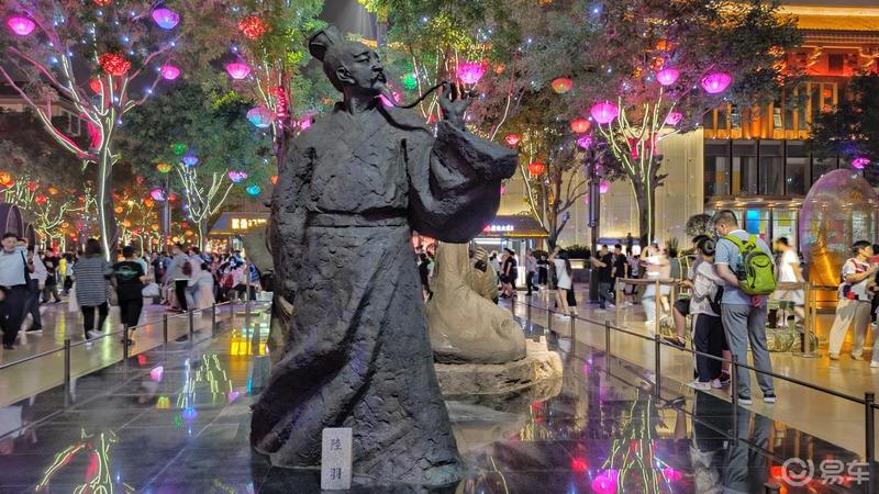 【奔跑吧，陕西】【青青河边草】18.与美食恋雪一起夜游网红打卡地大唐不夜城步行街