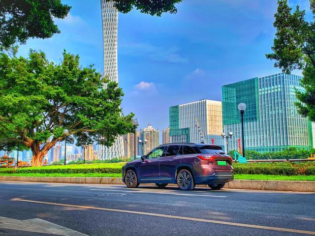 蔚来ES6用车感受：一款极度符合“真香定律”的纯电车