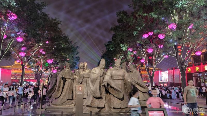 【奔跑吧，陕西】【青青河边草】18.与美食恋雪一起夜游网红打卡地大唐不夜城步行街