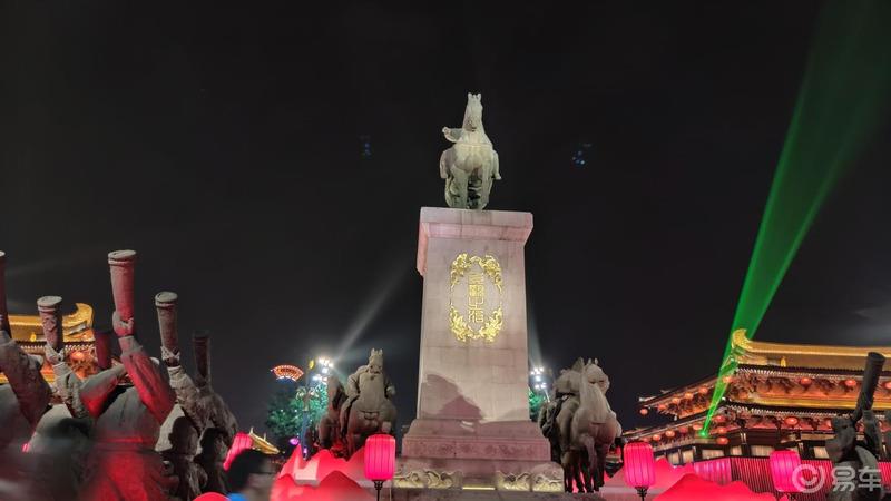 【奔跑吧，陕西】【青青河边草】18.与美食恋雪一起夜游网红打卡地大唐不夜城步行街