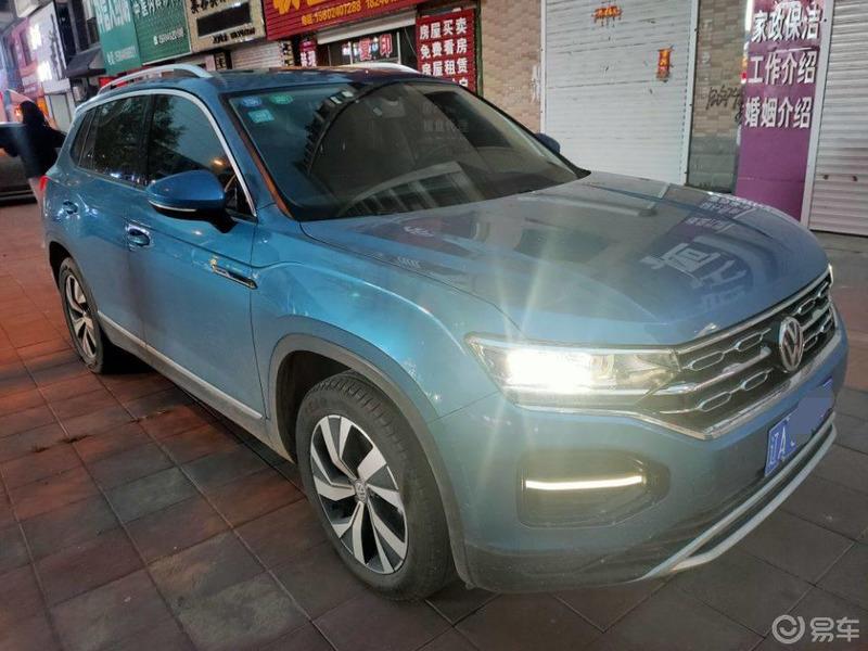 探岳提车作业提车宝石蓝绿探岳给我安全感的座驾