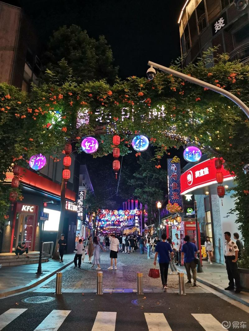 感受易车夺人风采，品味宁波无穷魅力