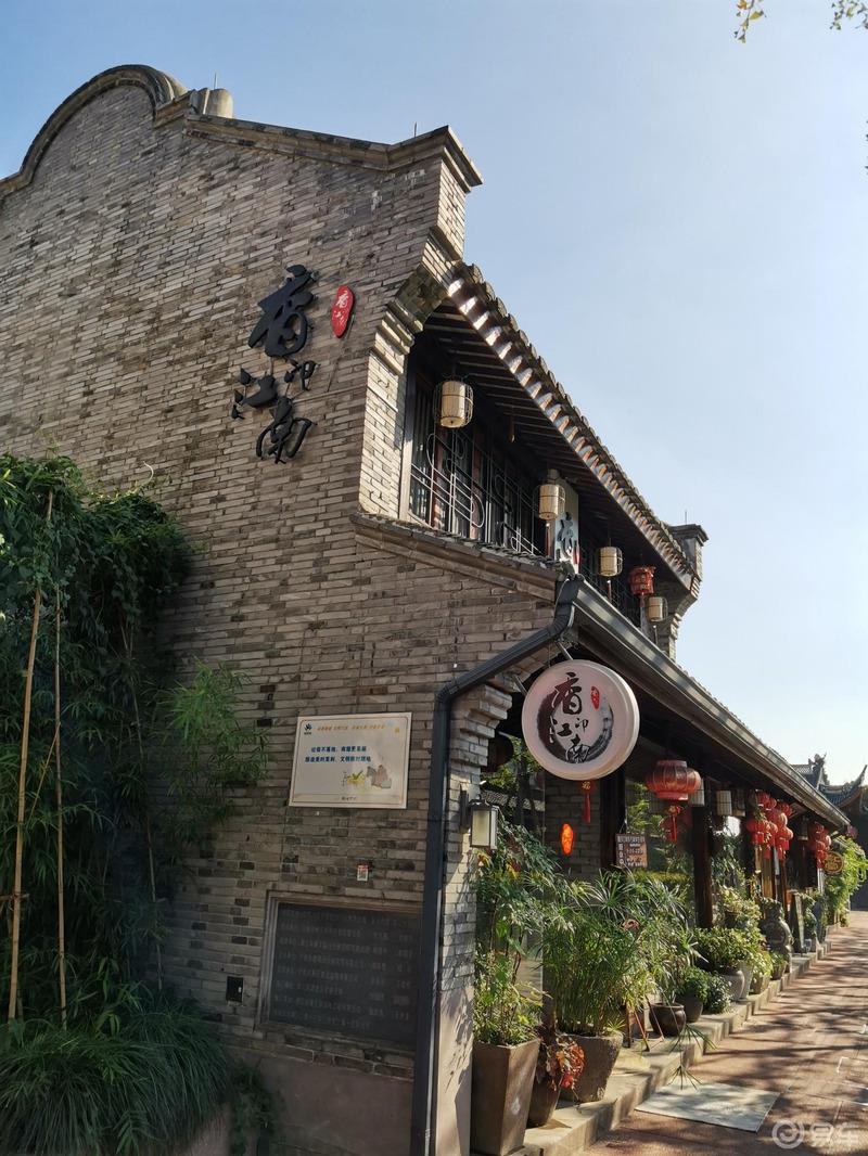 感受易车夺人风采，品味宁波无穷魅力