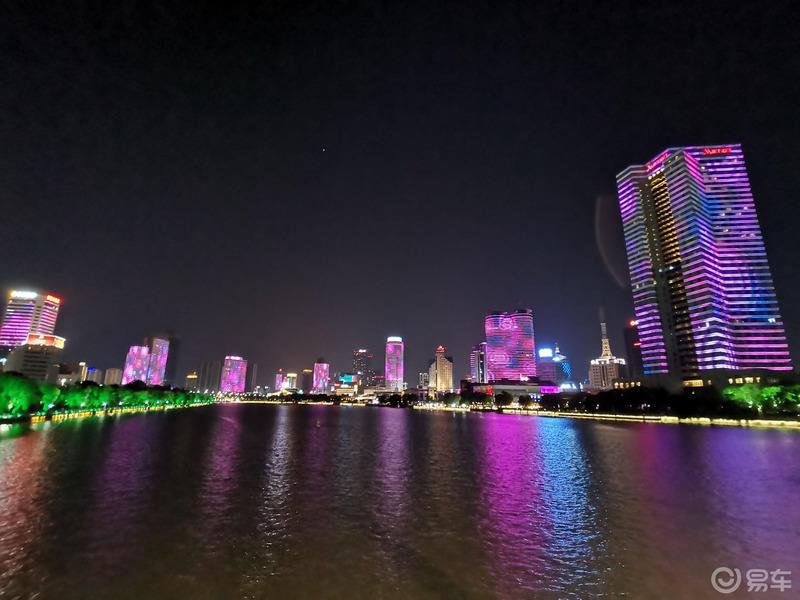 感受易车夺人风采，品味宁波无穷魅力