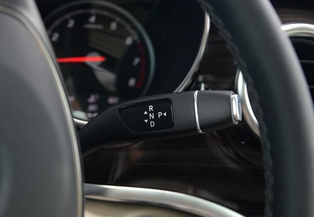 裸车48.98万提奔驰V级，它油耗大吗？听听车友怎么说