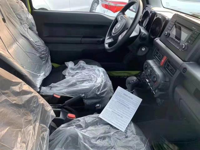 全新铃木吉姆尼提车！落地22万，关于用车感受，车主说了实话