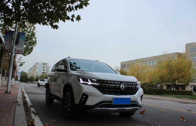 入手风行T5L，可载物2370L，车主：安全性一流、性价比高