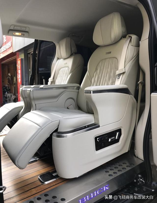 2020款别克GL8 652T乞丐版升级为家用及商用头等舱