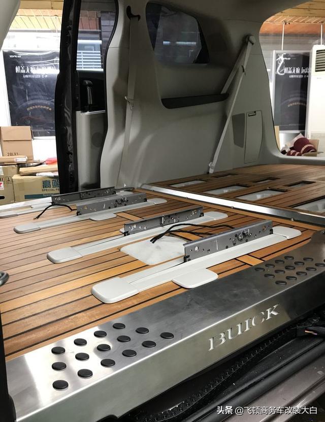 2020款别克GL8 652T乞丐版升级为家用及商用头等舱