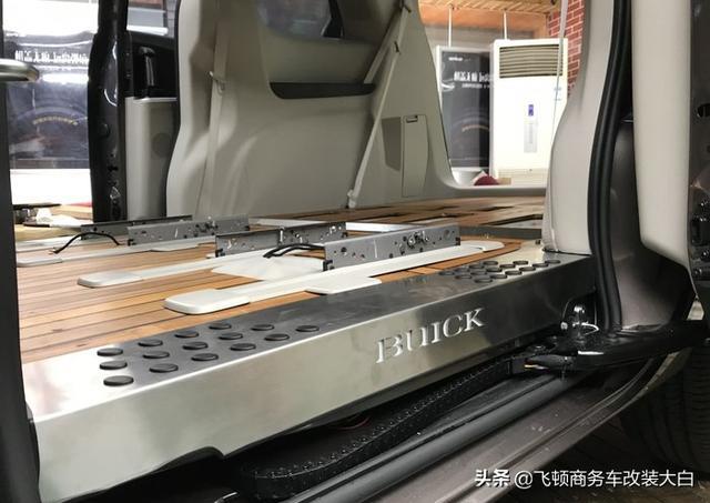 2020款别克GL8 652T乞丐版升级为家用及商用头等舱