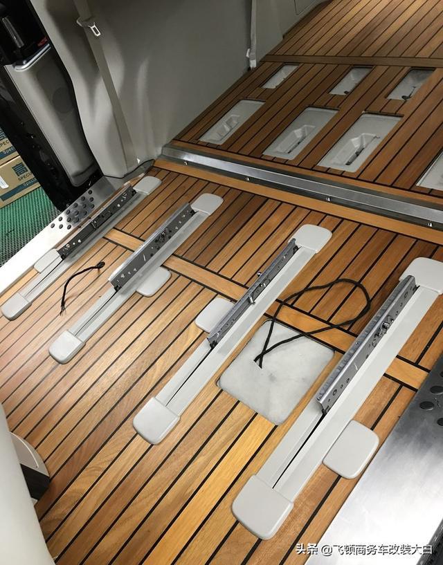 2020款别克GL8 652T乞丐版升级为家用及商用头等舱