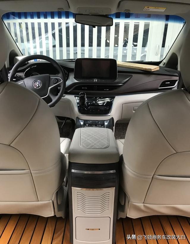 2020款别克GL8 652T乞丐版升级为家用及商用头等舱