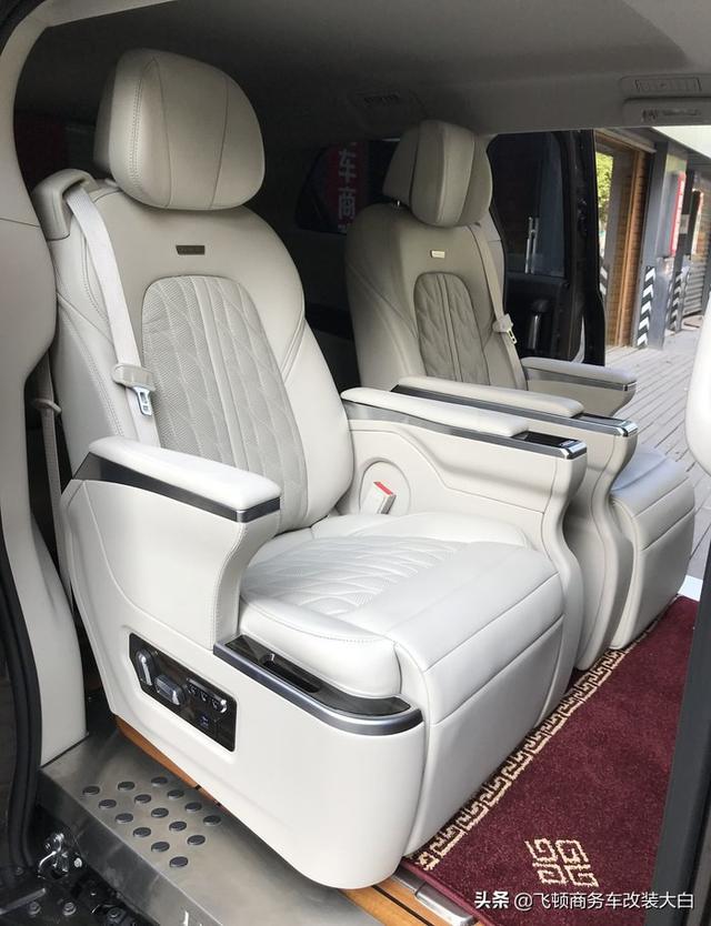 2020款别克GL8 652T乞丐版升级为家用及商用头等舱
